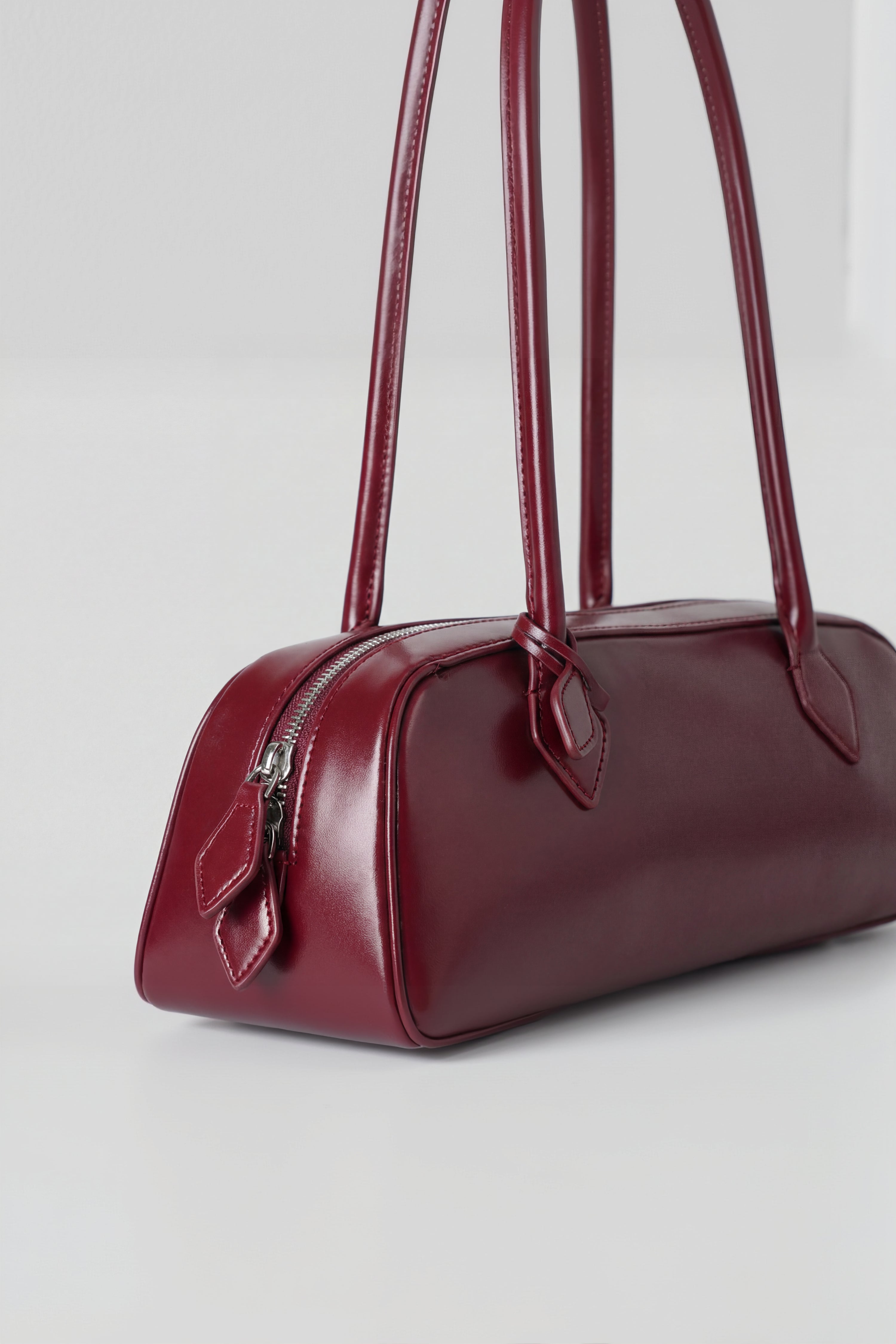 ARC BAGUETTE BAG - WINE RED
