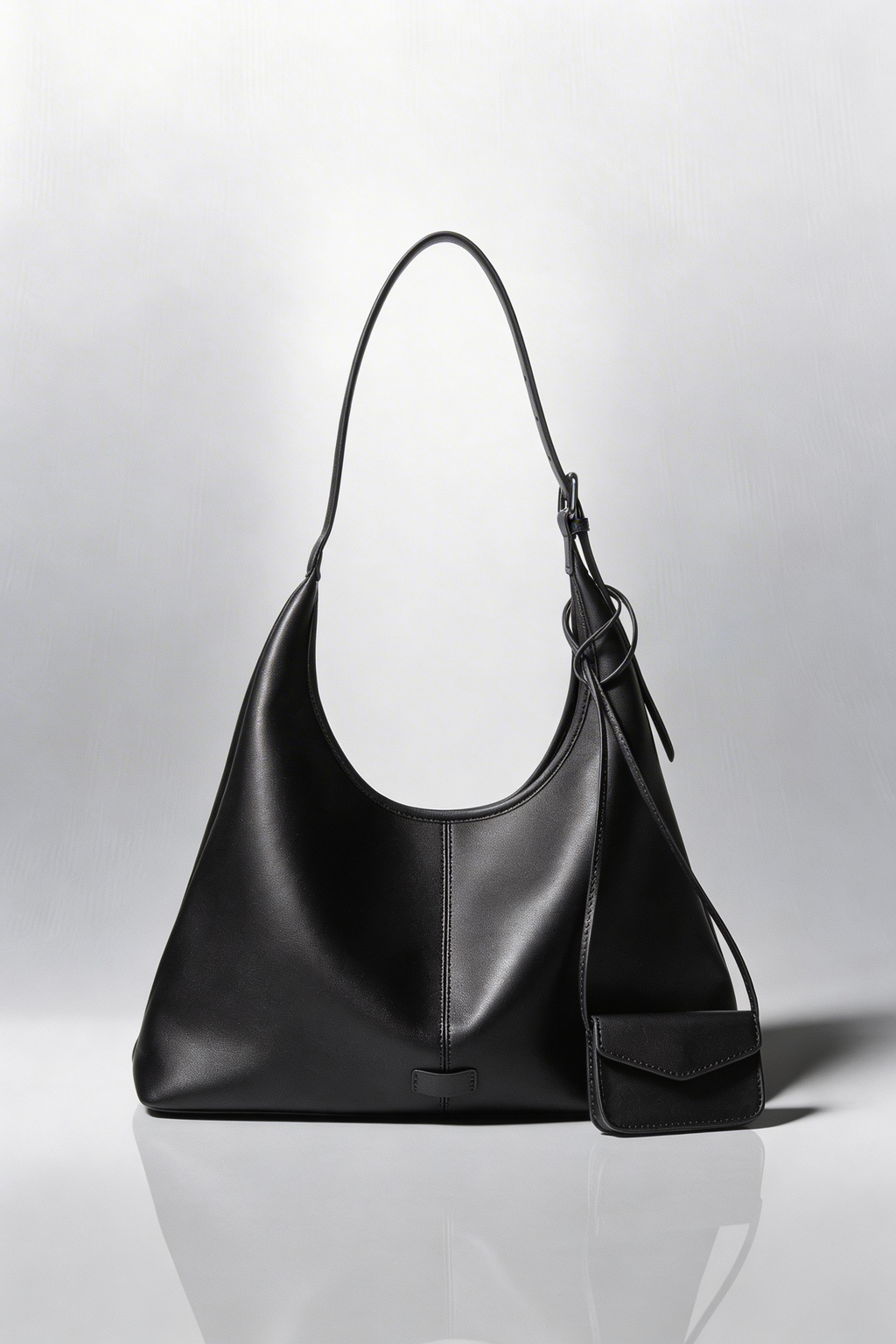 CRESCENT BAG - BLACK