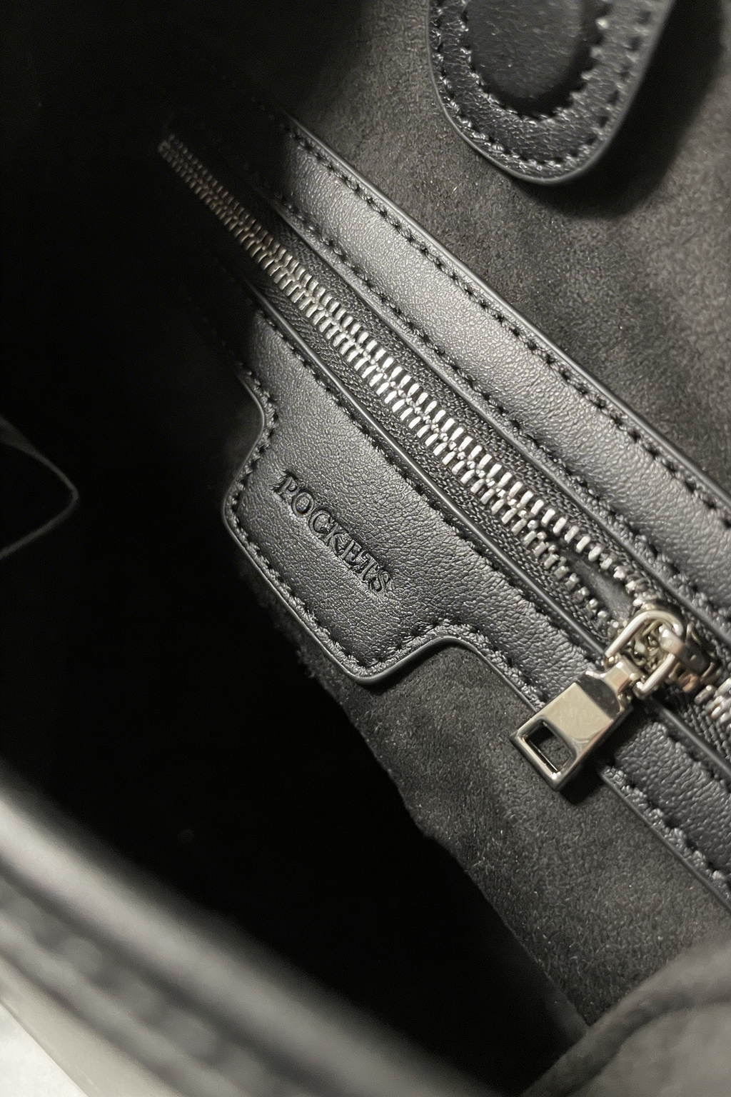 CRESCENT BAG - BLACK