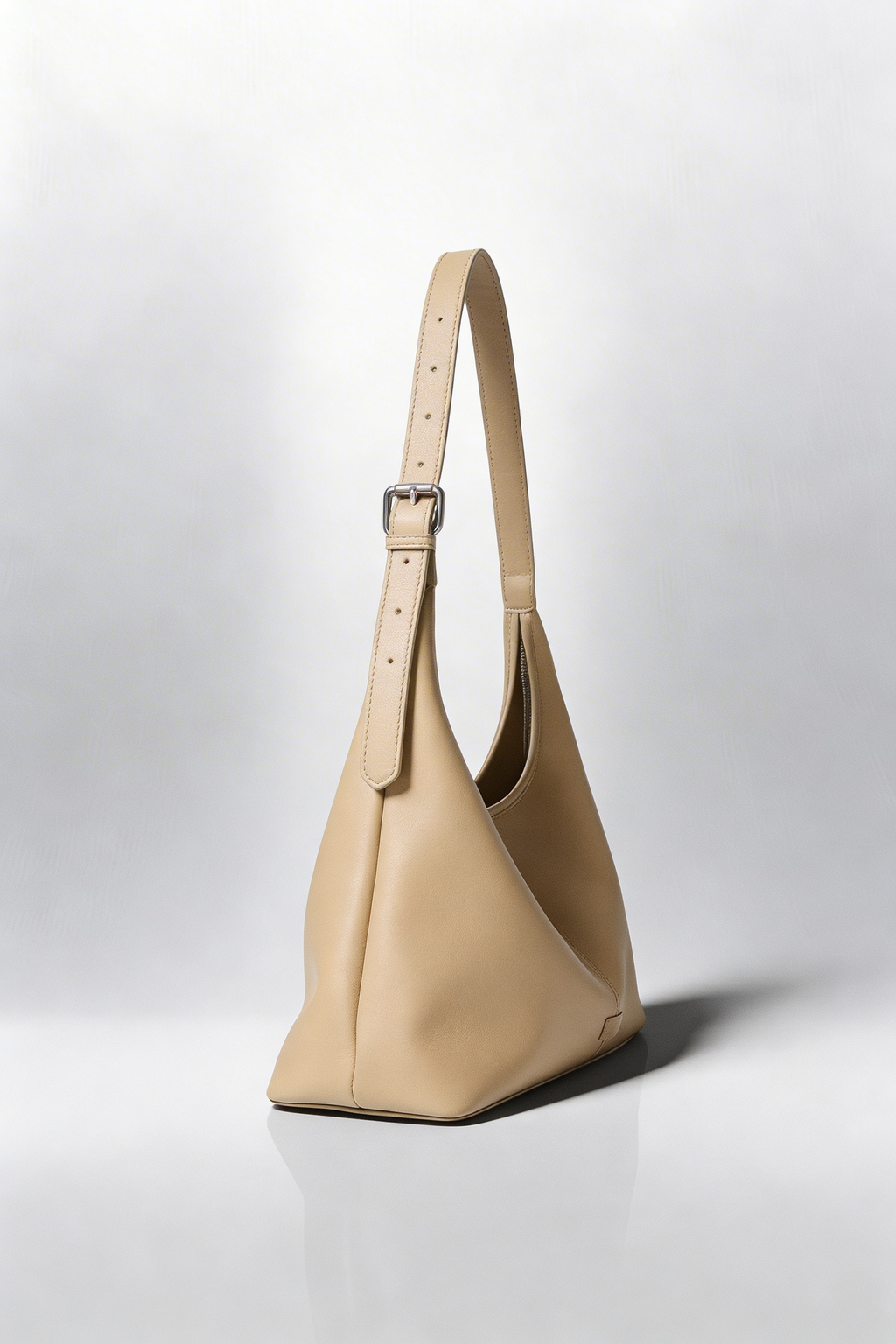 CRESCENT BAG - SAND